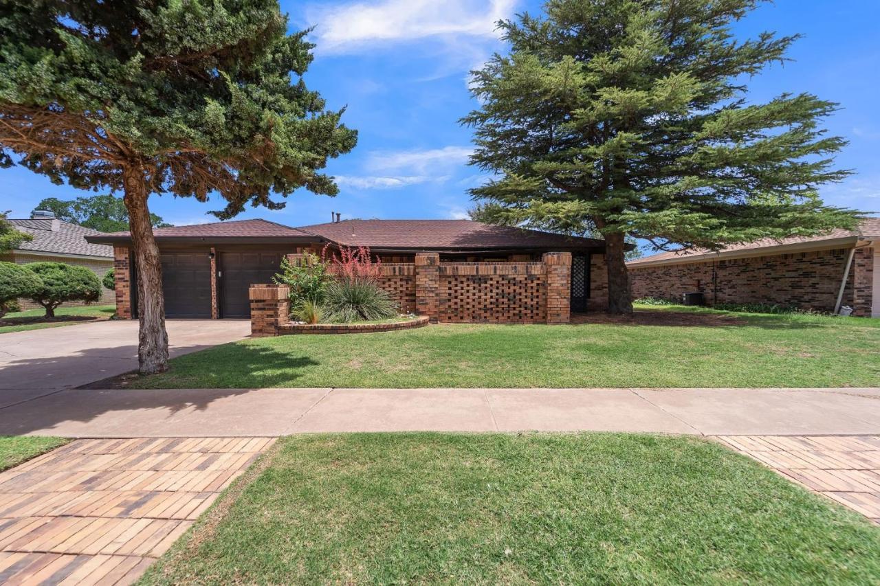 Homestead House - In Shadow Hills Golf Course Division Home ลับบ็อก ภายนอก รูปภาพ